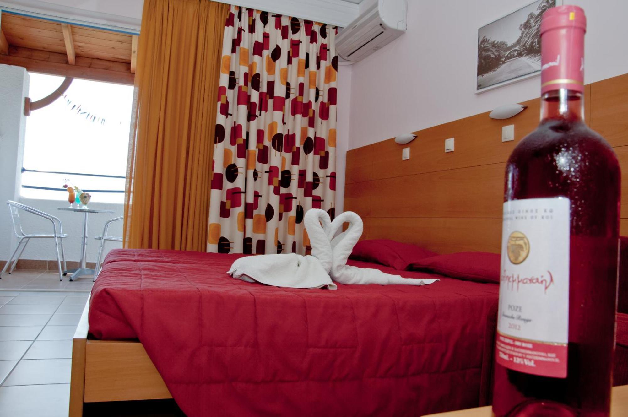 Hotel Tigaki'S Star Buitenkant foto